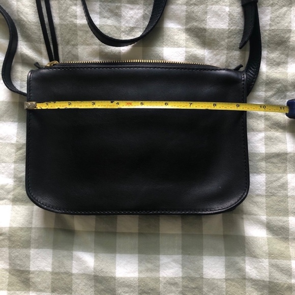 Madewell Small Leather Crossbody Purse - Picture 4 of 7
